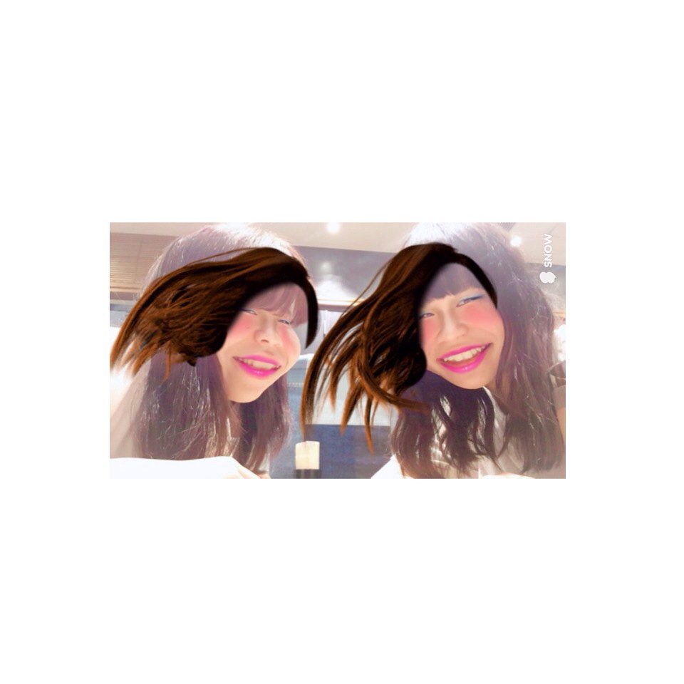 miyuuuu_7's tweet photo. 今回のE-girlsのLIVEもすごくよかった☺️✨
E.G summer RIDERなまで聞けたし最高だった！！
夏休みLIVEに久しぶりにななみさんとも遊べたいし明日から大島だし幸せ✨ https://t.co/qnns8wisCI