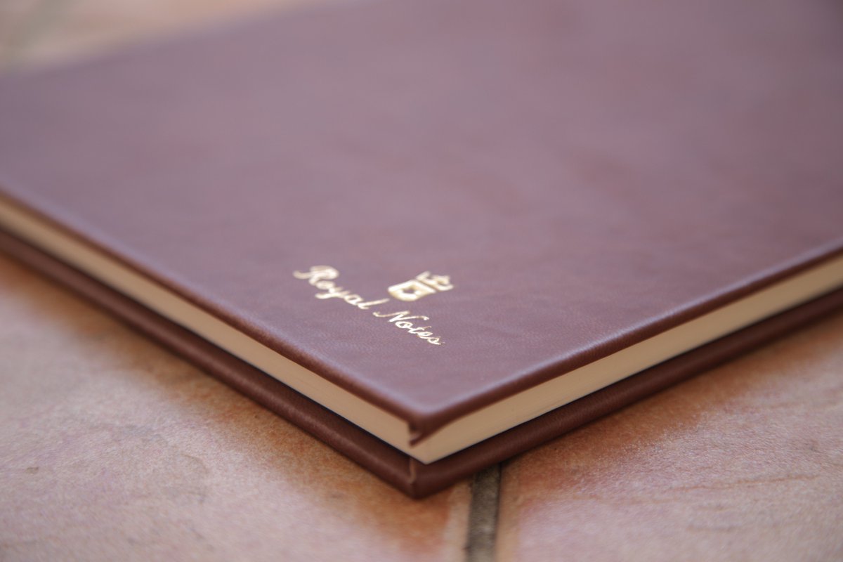 NotesRoyal's tweet photo. #royalnotes #musthave #potter #manzoni #dante #deledda #pirandello #luxury #shoponline https://t.co/OUKFHPYULc