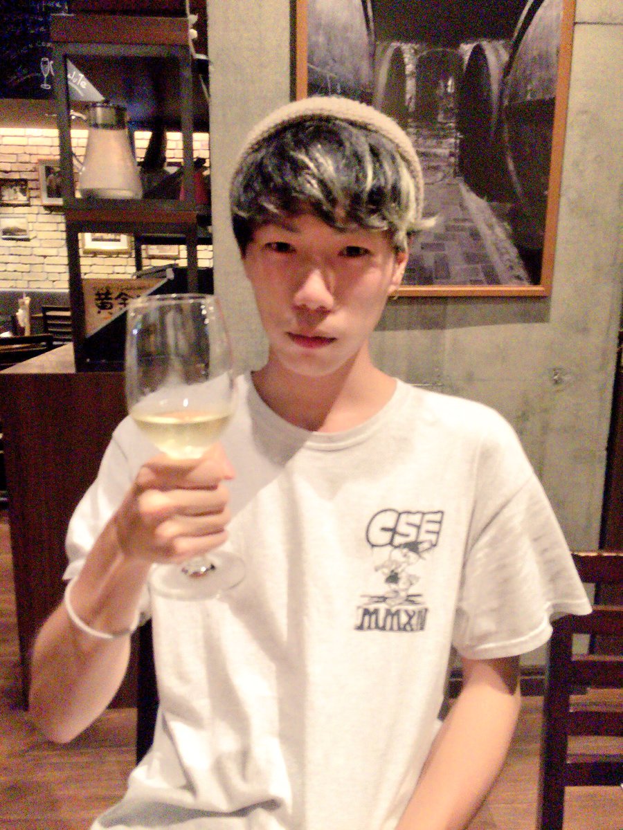 siiiiiiya's tweet photo. 1年前と今 #PSYMUSH #ハヤト https://t.co/j0xTNMlc51