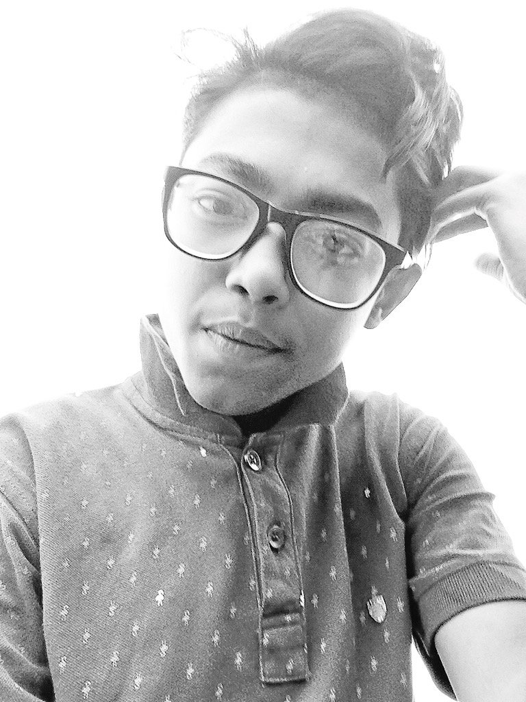 SadySheikh's tweet photo. I won't let go!!! 😔 https://t.co/5kwtGiMWUR