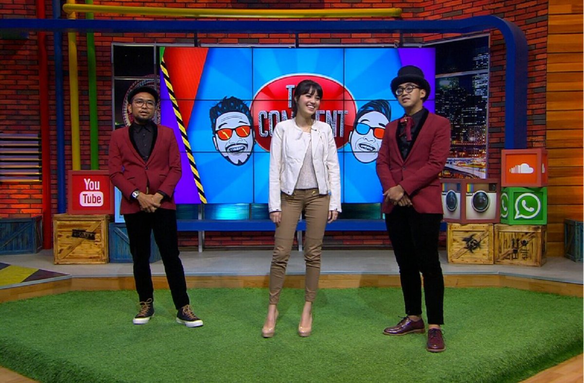 amalia221100's tweet photo. @anggika21 @TheComment_NET bentar lagii yeay... https://t.co/3nk7MB8lDW