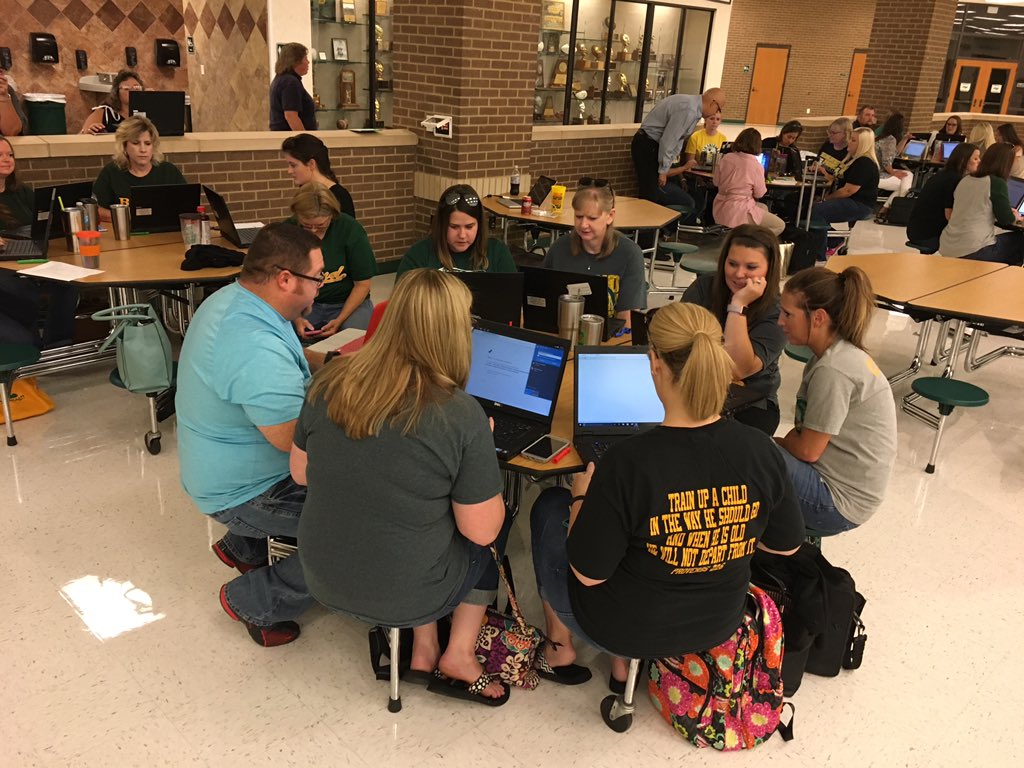BoydElem's tweet photo. BES Teachers @ Google-Palooza #BOYDgp https://t.co/J8G9IaXUmU
