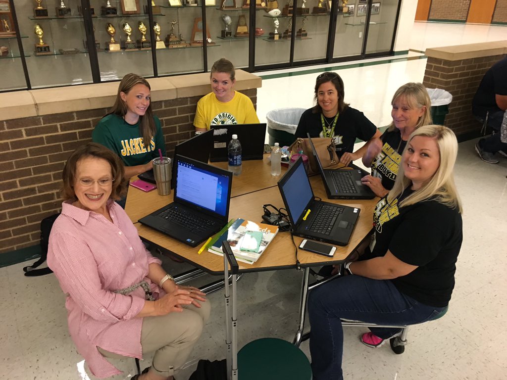 BoydElem's tweet photo. BES Teachers @ Google-Palooza #BOYDgp https://t.co/J8G9IaXUmU