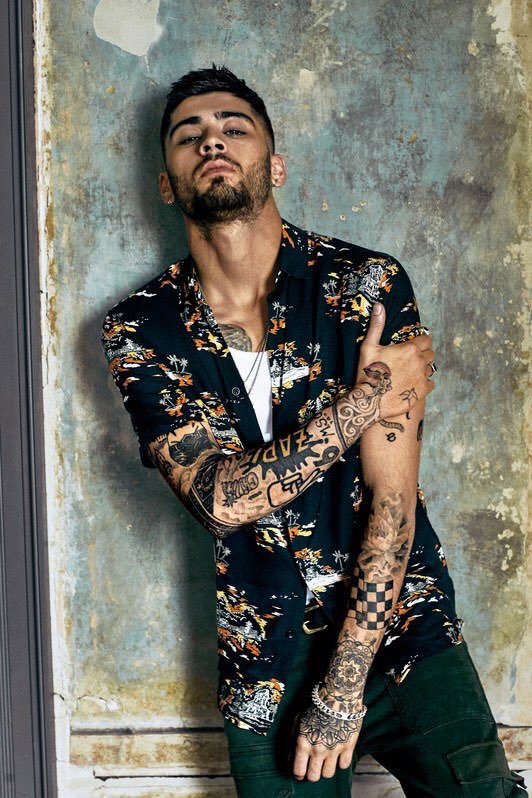 jemcosmic's tweet photo. ZAYN WOW https://t.co/qITNEOkaNi