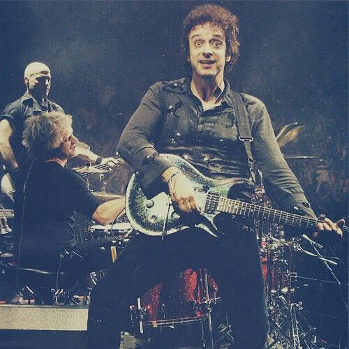 danielprendio's tweet photo. Hoy iban a ser 57, pero a pesar de todo, sigues más vivo que nunca. #FelizCumpleCerati #CeratiEterno Te amo. https://t.co/3cuclKKPXm