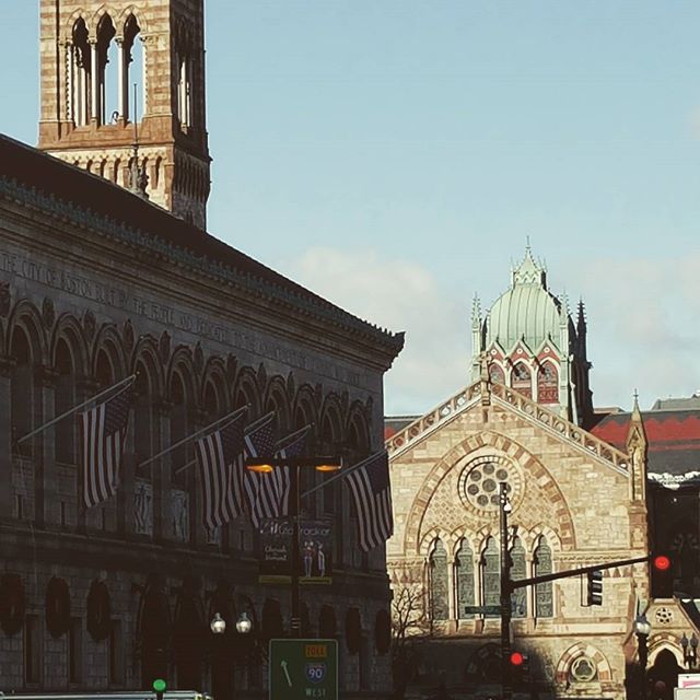 kelliscreative's tweet photo. Boston Photography. Outside the Back Bay train station. #photos #boston #backbay #early2016 https://t.co/djSfl9OdDh
