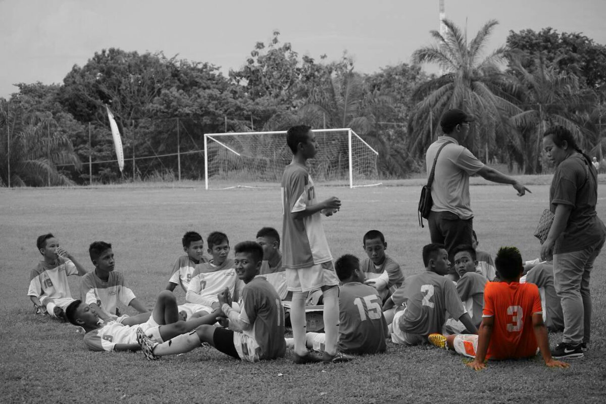 kristianto_08's tweet photo. ~beristirahatlah ketika dirimu lelah, tetapi jangan lupa akan tujuan awal Mu~ .
.
.
#throwback #basecamp #PTBAcup https://t.co/5r37ONaTP4