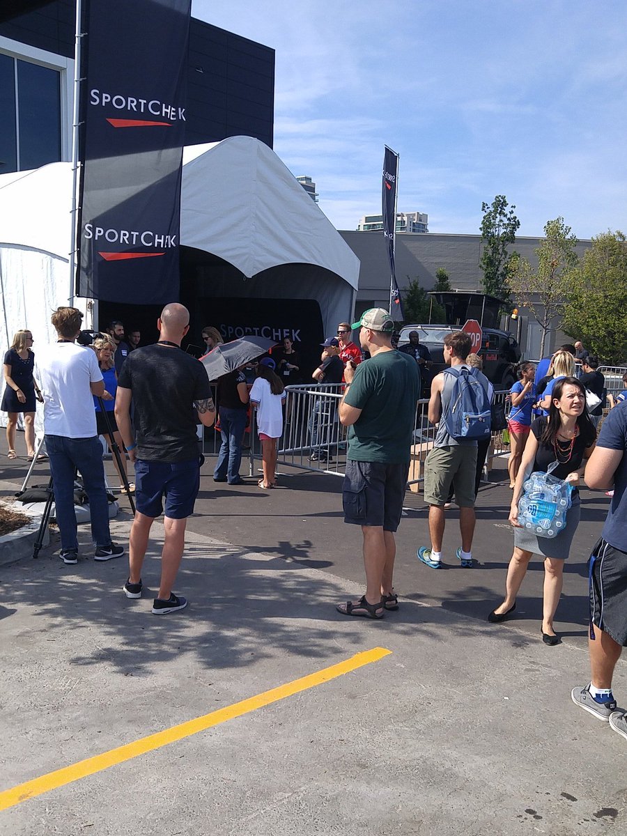 #batterchatter <a href="/Sportchek/">Sport Chek</a> I want to meet Kevin pillar