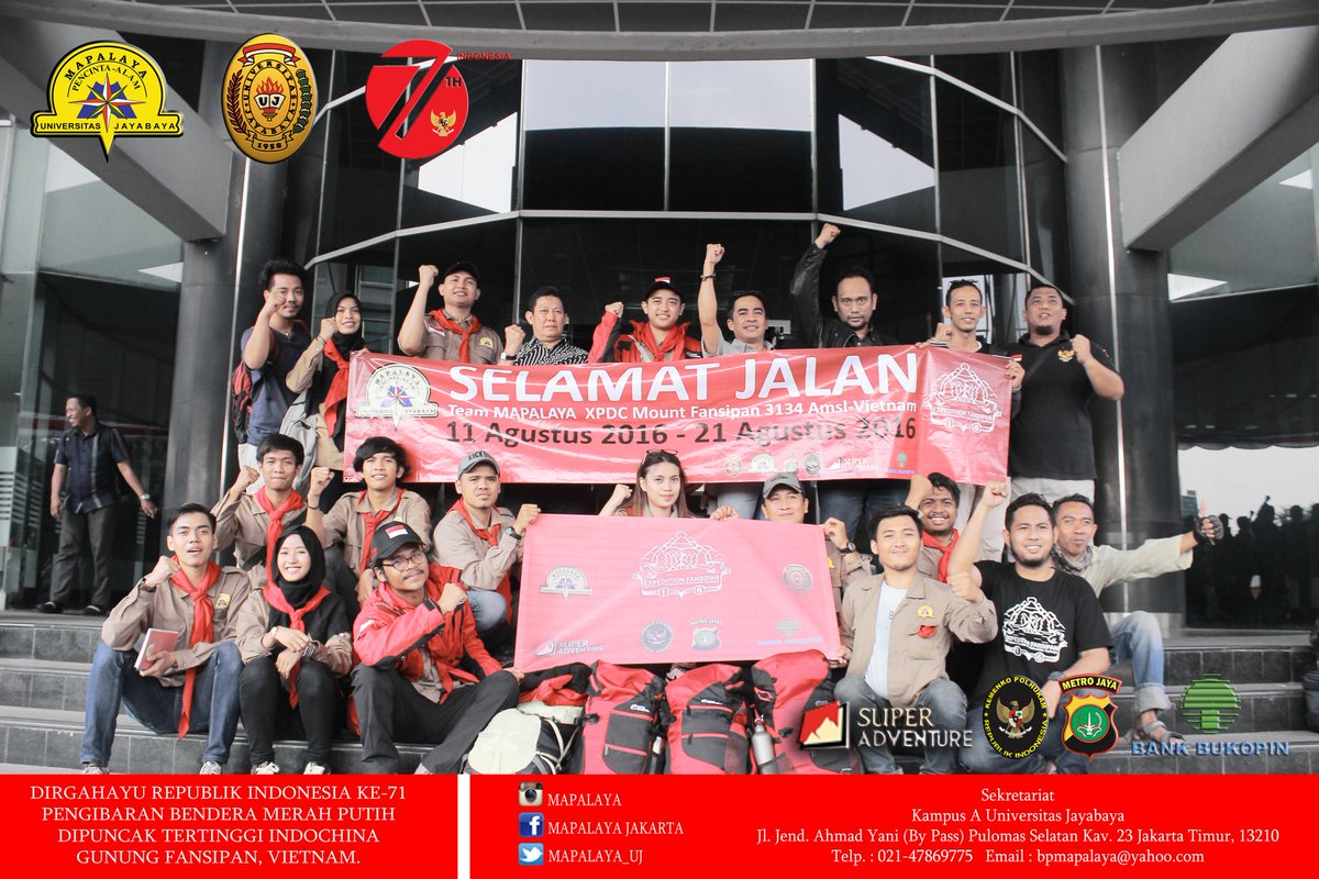MAPALAYA_UJ's tweet photo. Pelepasan Tim Ekspedisi gn. Fansipan, Vietnam. Dalam rangka hut RI ke 71. #hut71indonesia #mapalaya #jayabaya https://t.co/c1V5WVL9Zc