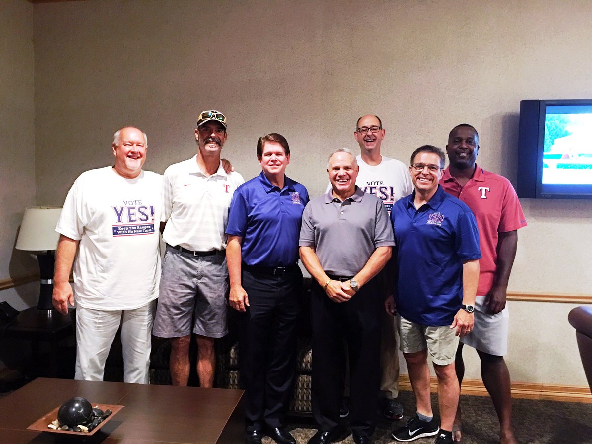 KeepTheRangers's tweet photo. #tbt to Sunday when Arlington leaders and former @Rangers got together to celebrate #KeepTheRangers! https://t.co/1IZk8weGvq