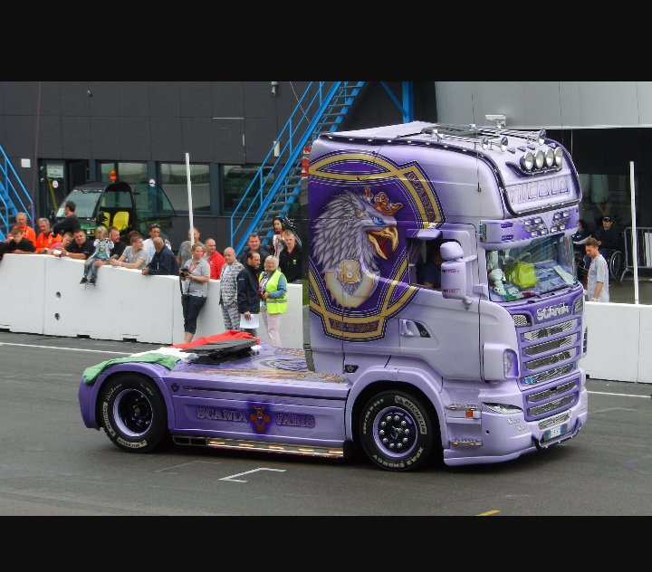 OrsatoDavide's tweet photo. R620 Scania....
High quality hourses..... https://t.co/DkKyZn6xuW