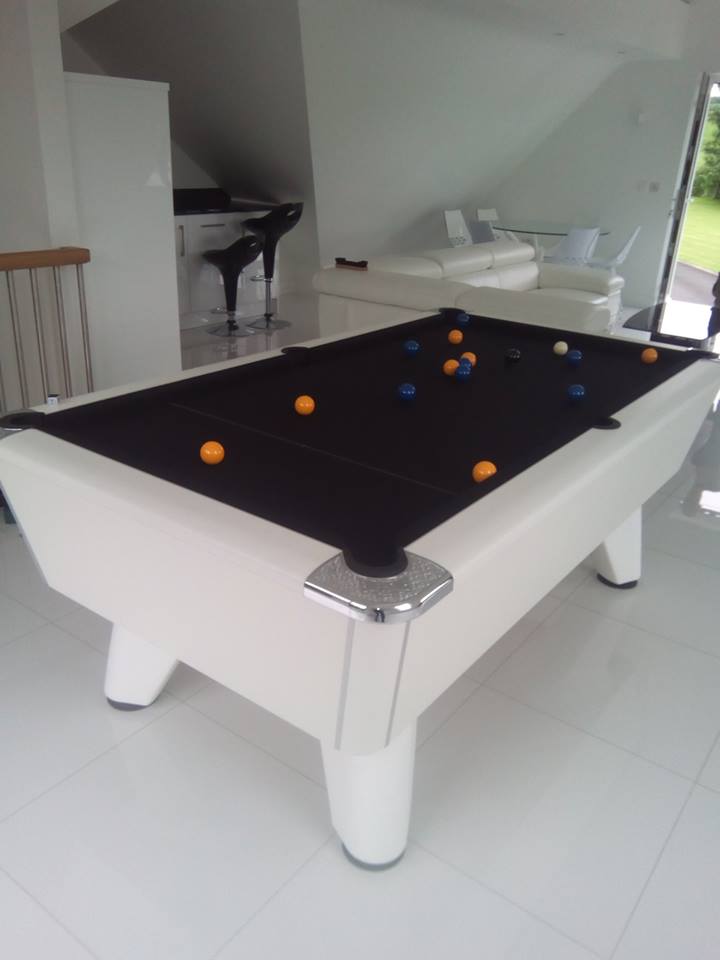 CgqPool's tweet photo. Supplied New 7ft White Supreme Winner Pool Table. Blue &amp; Yellow Aramith Balls looks well on the Black Cloth https://t.co/50havGzRYt