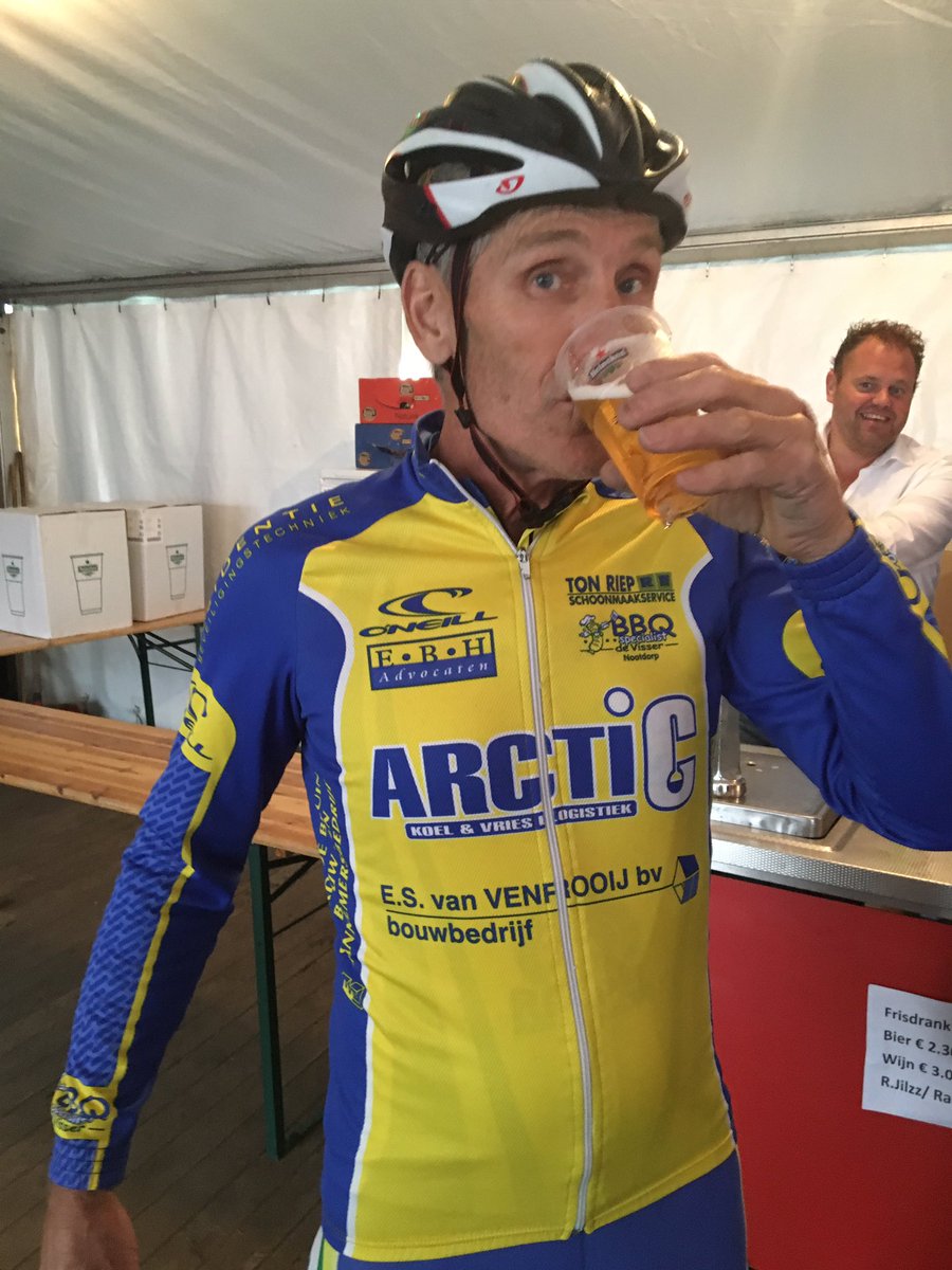 rondevnootdorp's tweet photo. #WN16 Wielerronde van Nootdorp Rene de Visser is er klaar voor. Burgerronde categorie A .... Of B 😂😂 https://t.co/FABABOdDIo