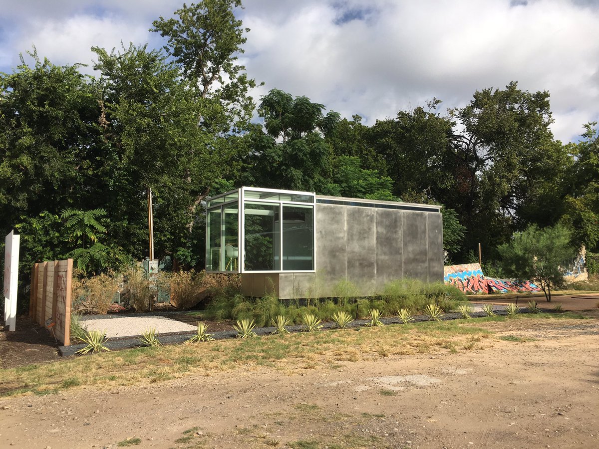 AgentPHL's tweet photo. #tinyhouse x high #design in east #austin c/o @_kasita || #BuildATX https://t.co/EU1nURpwuc