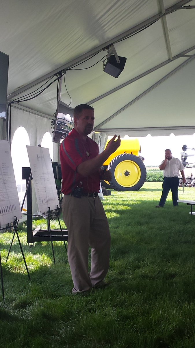 #beckshybrids PFR IL field day today!  #farmwifeperks #linscheidfarms #datewithmyfarmer