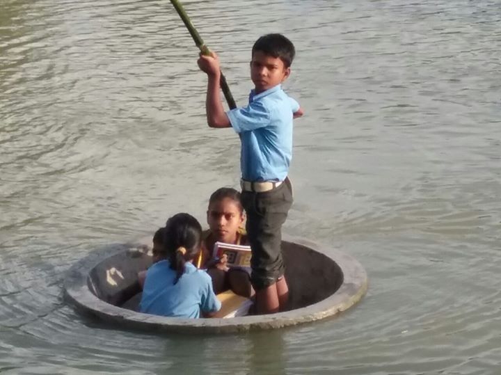 Zaurej1's tweet photo. फलक को ज़िद है जहाँ बिजलियाँ गिराने की;
हमें भी ज़िद है,वहाँ आशियाँ बनाने की।
चित्र साभार-whatts app https://t.co/L7FbHbKZEY