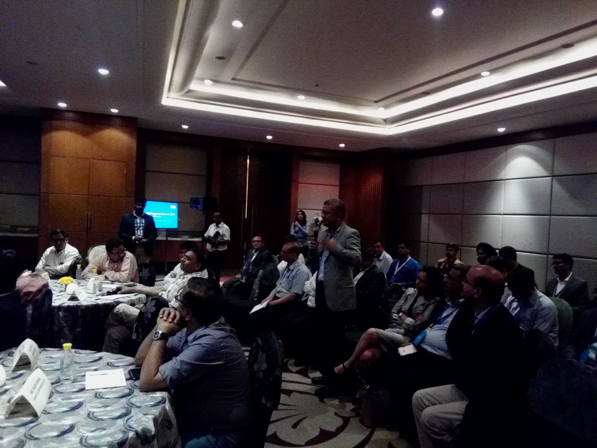 IT Leaders' connect at #ibmsystemssummitindia. 
<a href="/dipsarma/">Dipankar Sarma</a> answering queries from #CIO on #Linux