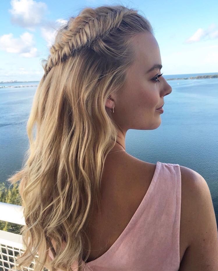 ActuallyAiden's tweet photo. margot robbie is too gorgeous https://t.co/KuqOMqJAqW