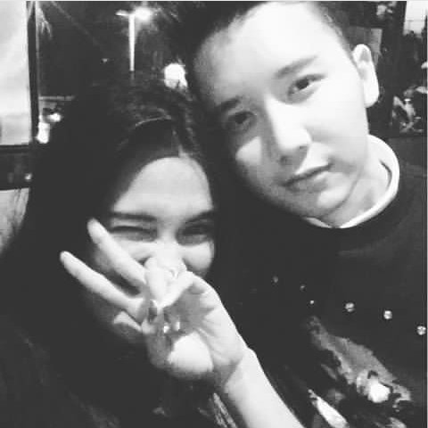 Fujiyantivia_'s tweet photo. @4Sekawan_ID yeah kumpul @audimarissa_ @EnzyStoria @Rangga_Moela @rafaell_16 habede ka enzy 😘🎂❤ https://t.co/fvdOysWkuO