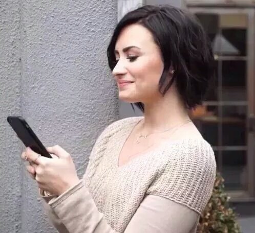 lovato_oldways's tweet photo. Entrando no twitter // Vendo essa tag maravilhosa #FandomSegueFandom https://t.co/F7CnXBMVux