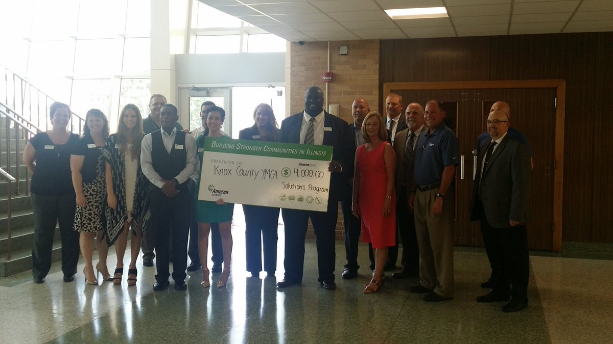 GHSPrincipal1's tweet photo. Thanks to Ameren for supporting YMCA and District 205. YOU GUYS ROCK!!! https://t.co/B08mqAhlwt