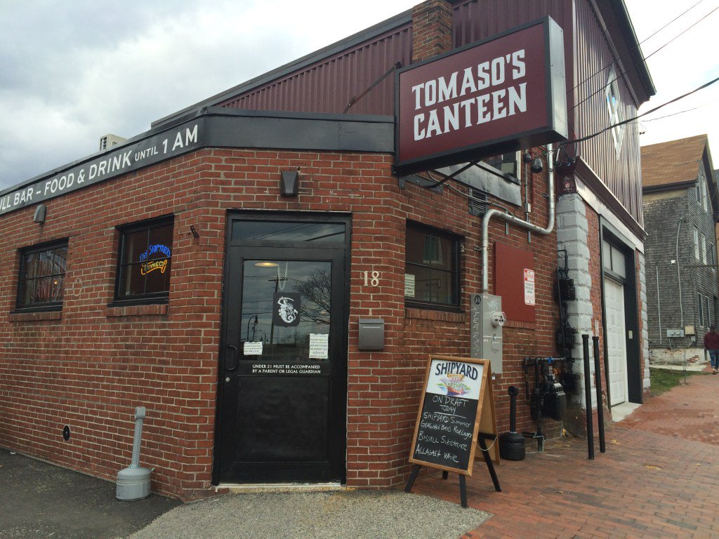 Tomaso’s Canteen drinkupandgethappy.wordpress.com/2016/08/11/tom…