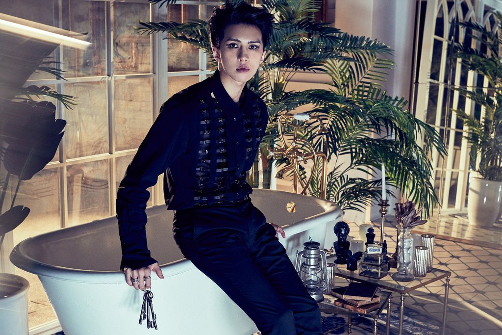 VIXXGlobal's tweet photo. #VIXX #Ken for VIXX 6th Single Album '#Hades' https://t.co/QpBsIK99kl