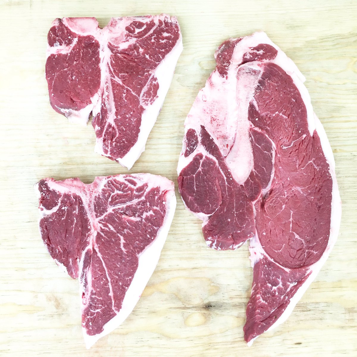 CarnesZazueta's tweet photo. Buenos días! Qué tal un  #porterhouse #tbone #sirloin #carniceriazazueta  #butchershop  #mexico #sonora #cdobregon 🐮 https://t.co/y42SOeR43l