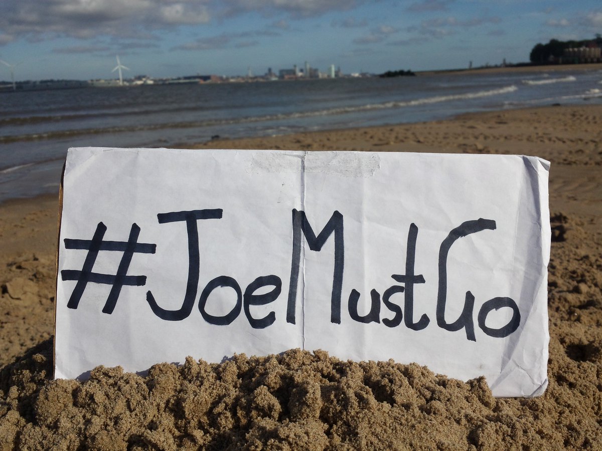BigJackCarter's tweet photo. Now, let's all sign the petition for a #referendum to abolish the #mayor and murky regime of #JoeAnderson
#JoeMustGo https://t.co/PEZUk1ZMDk