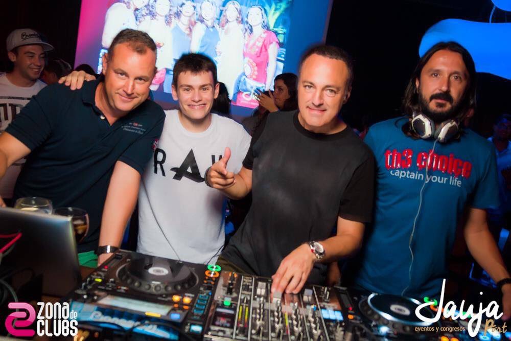 thomasdenizer's tweet image. 05/08/2016 fue una noche increíble en #JaujaPort @BaleariaPort con @luislopezwdm @CSanBernardino &amp;amp; @juanjogarciadj