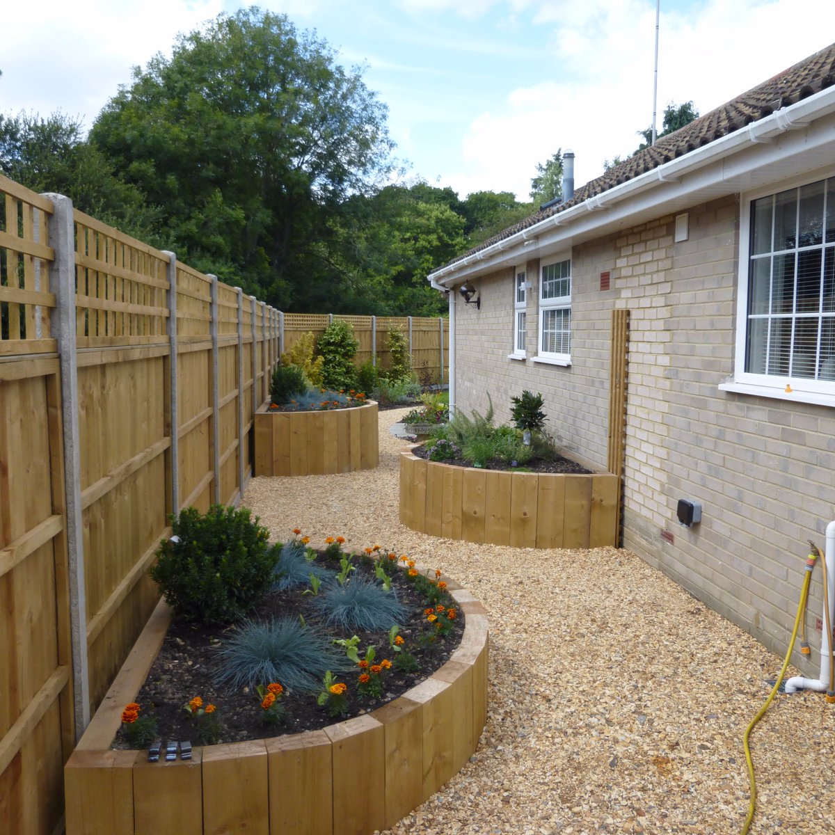 Hambrooks's tweet photo. #garden pathways that turn into raised flower and #vegetablebeds https://t.co/K2G3x1MRBY