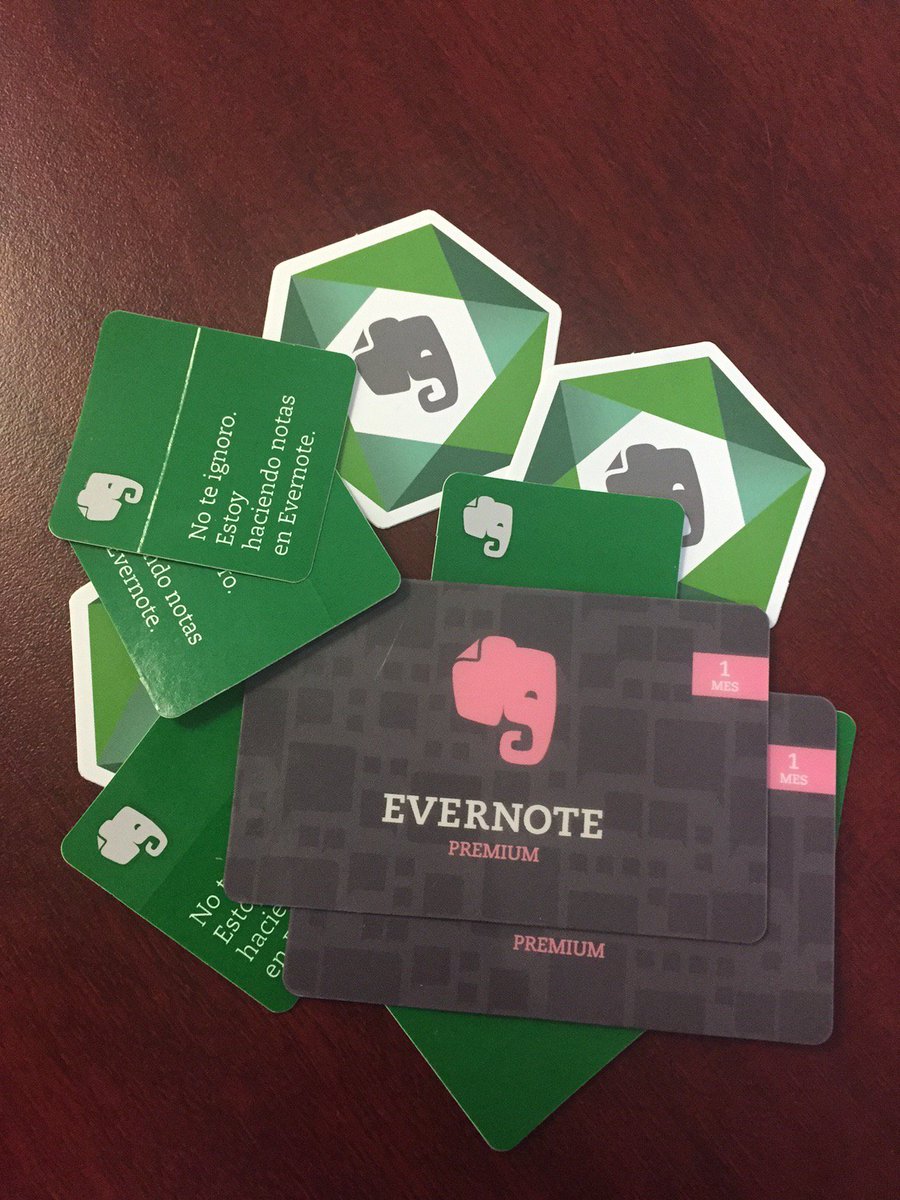 Rulo_Rodriguez's tweet photo. Algunos regalos para el taller de hoy "Gestión de Recursos Educativos Digitales con #Evernote" en @UNID_Mty https://t.co/CYQ6iy7gkt