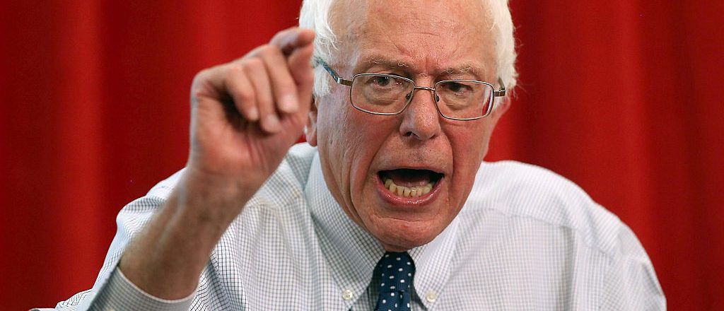 DailyCaller's tweet image. Bernie Sanders Just Paid An Unbelievable Amount Of Money For A Summer Vacation Home trib.al/jwKHvz6