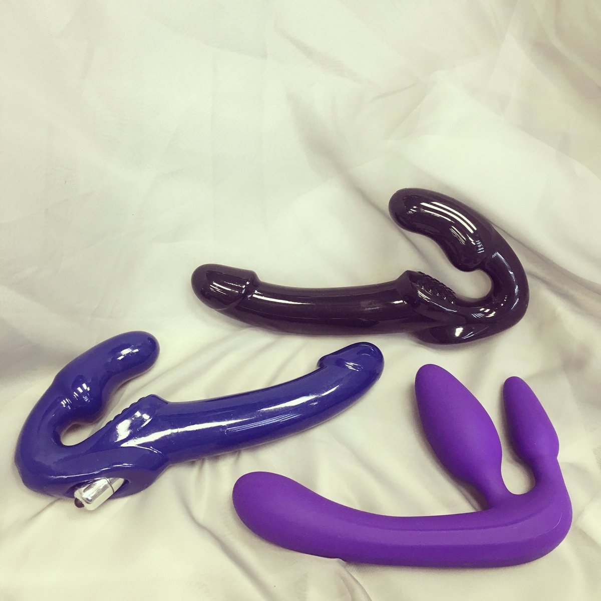 Pleasuresntreasures On Twitter Harnessless Strapons Are Back In Stores All The Fun Of Regular Strapons Without The Hassle Of Messing With Straps Pleasuresntreasures On Twitter Harnessless Strapons Are Back In Stores All The Fun Of Regular Strapons Without The Hassle Of Messing With Straps