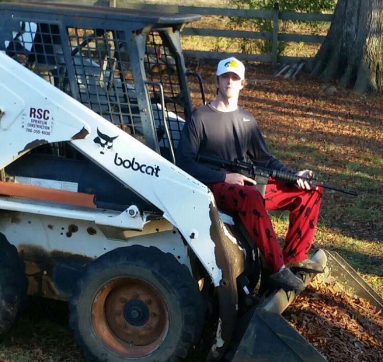 SC_Outdoors16's tweet image. "If you ain't talkin bout workin or huntin, do not call me" SCO team member @JsSpratlin #SmithAndWesson #thumbsup