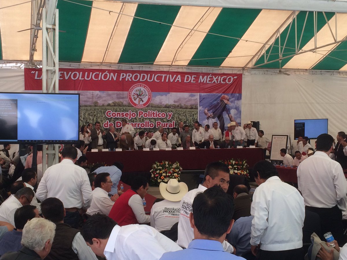 CNC_CEN's tweet photo. Inicia transmisión en vivo del consejo político y de desarrollo rural CNC por @LaCampesinaCNC @ManuelCota https://t.co/Dr8ANDaCpp