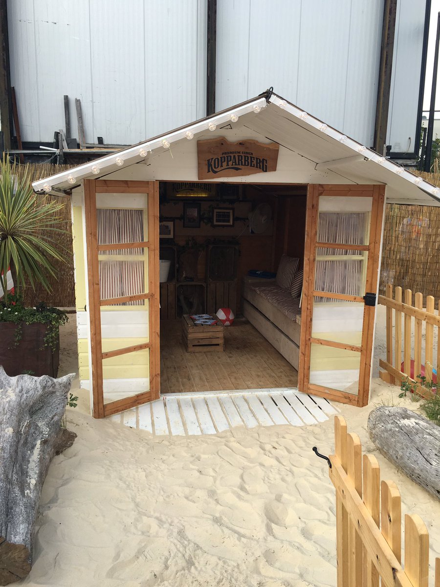 camdencluster's tweet photo. All set see you soon #camdenbeach @RoundhouseLDN #ccdrinks https://t.co/MzLfwyeYEc