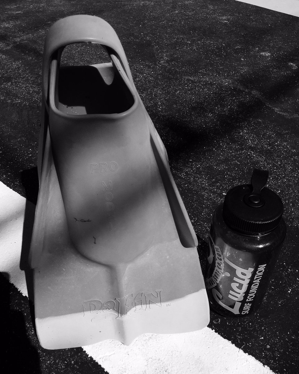 LucidSurf's tweet photo. https://t.co/8UnwSY2PiF #lucidsurf #sanclemente #bodysurf #dafin #swell https://t.co/H1b2iE7gxH