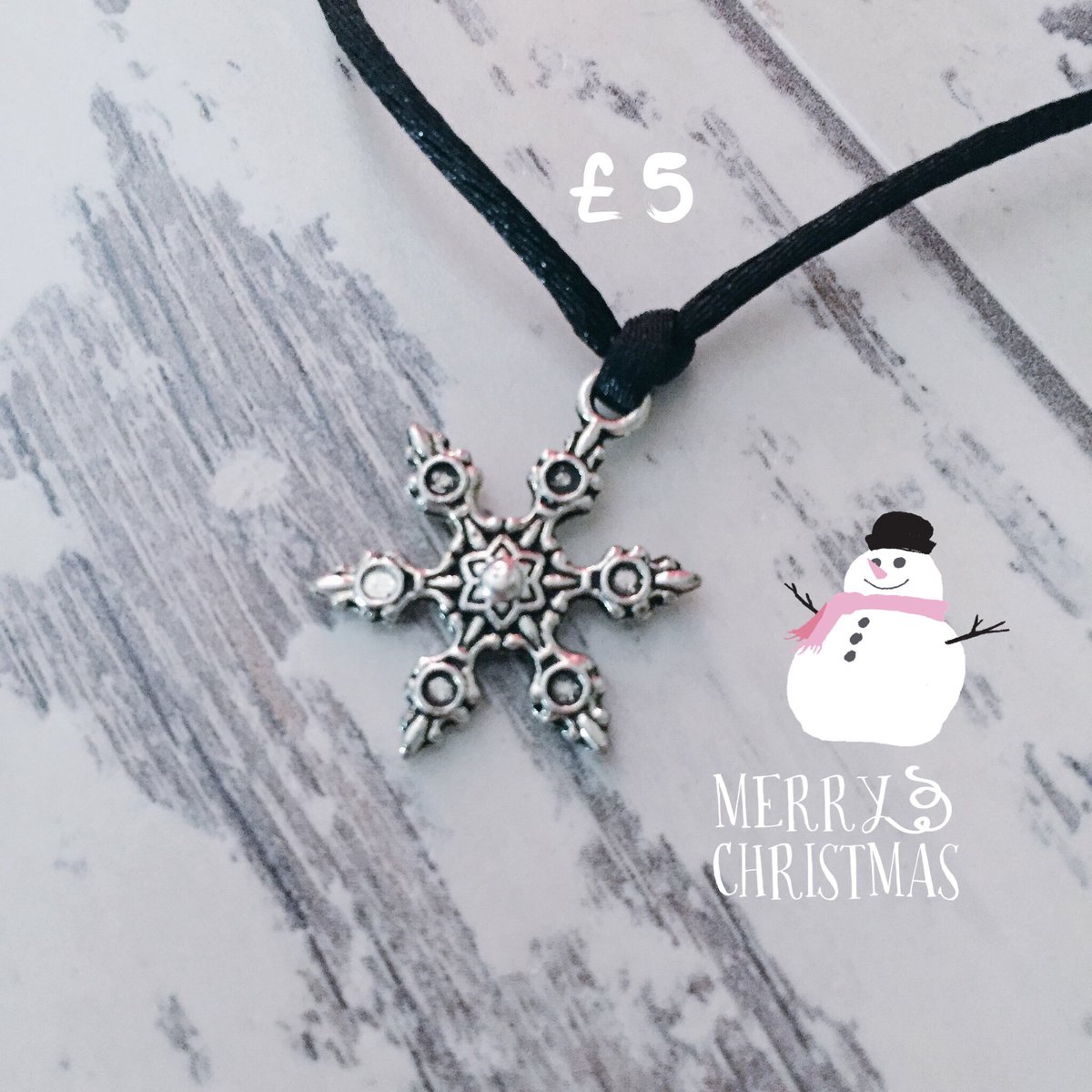 MAW_Strings's tweet photo. #wineoclock #Christmasgiftguide #wishstring #wishbracelet https://t.co/F41tHJPgKM