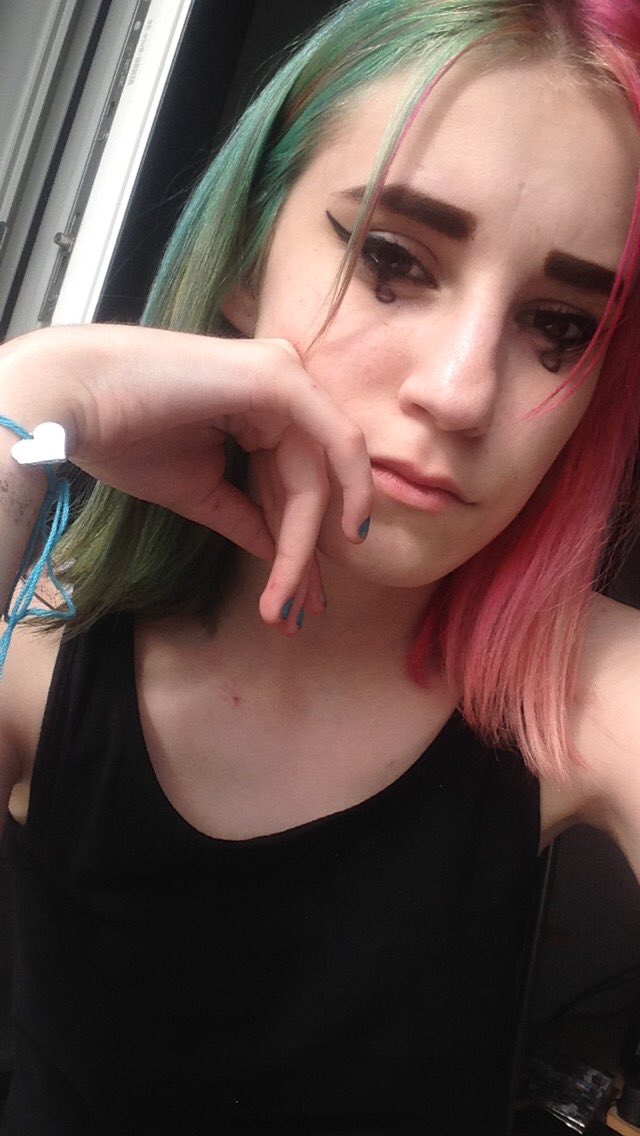 gwenleva's tweet photo. it doesn’t matter what anyone else thinks of me because i know who i am, and i am damn proud of it. https://t.co/BKMd5pkb06
