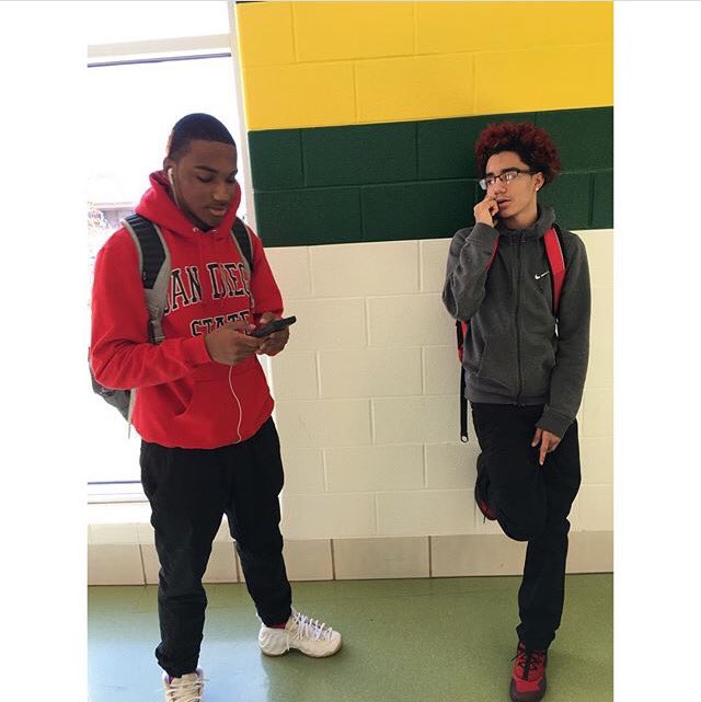 H2Gchaseb's tweet photo. wishing my brother the bestest of luck as he heads to Howard Univ. love you boy #htg4l #neverforget https://t.co/Vxep2V45Rl
