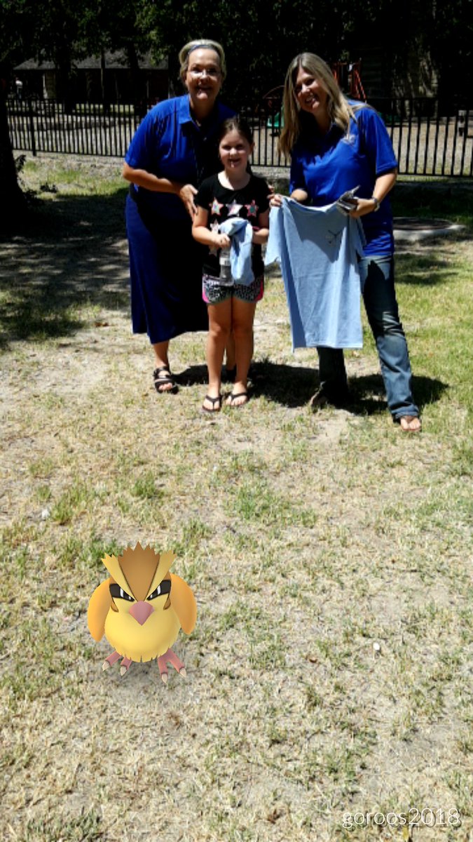 Rodneycrawford0's tweet photo. Austin roo getting a roo shirt playin Pokémon #WHSPokemon https://t.co/kpKQW7t3TU