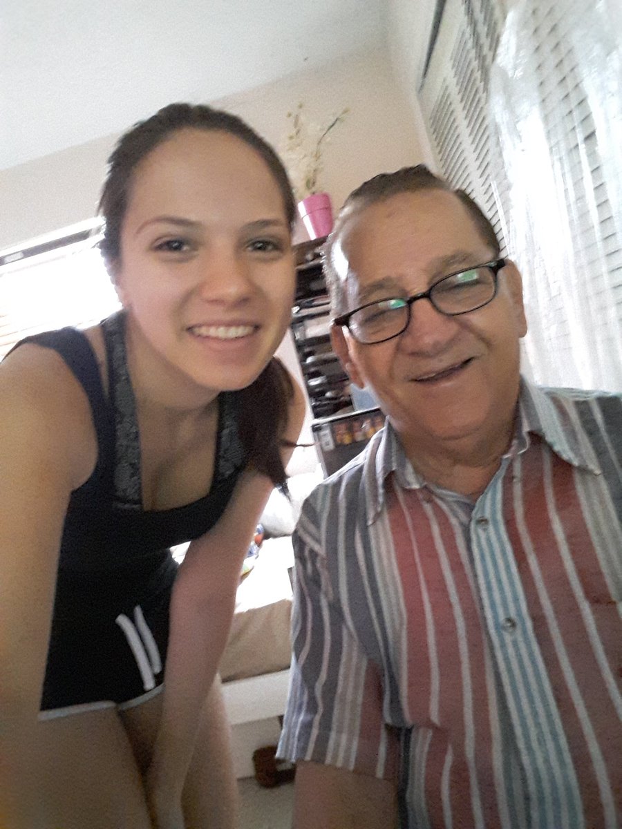 Carolina tweet media