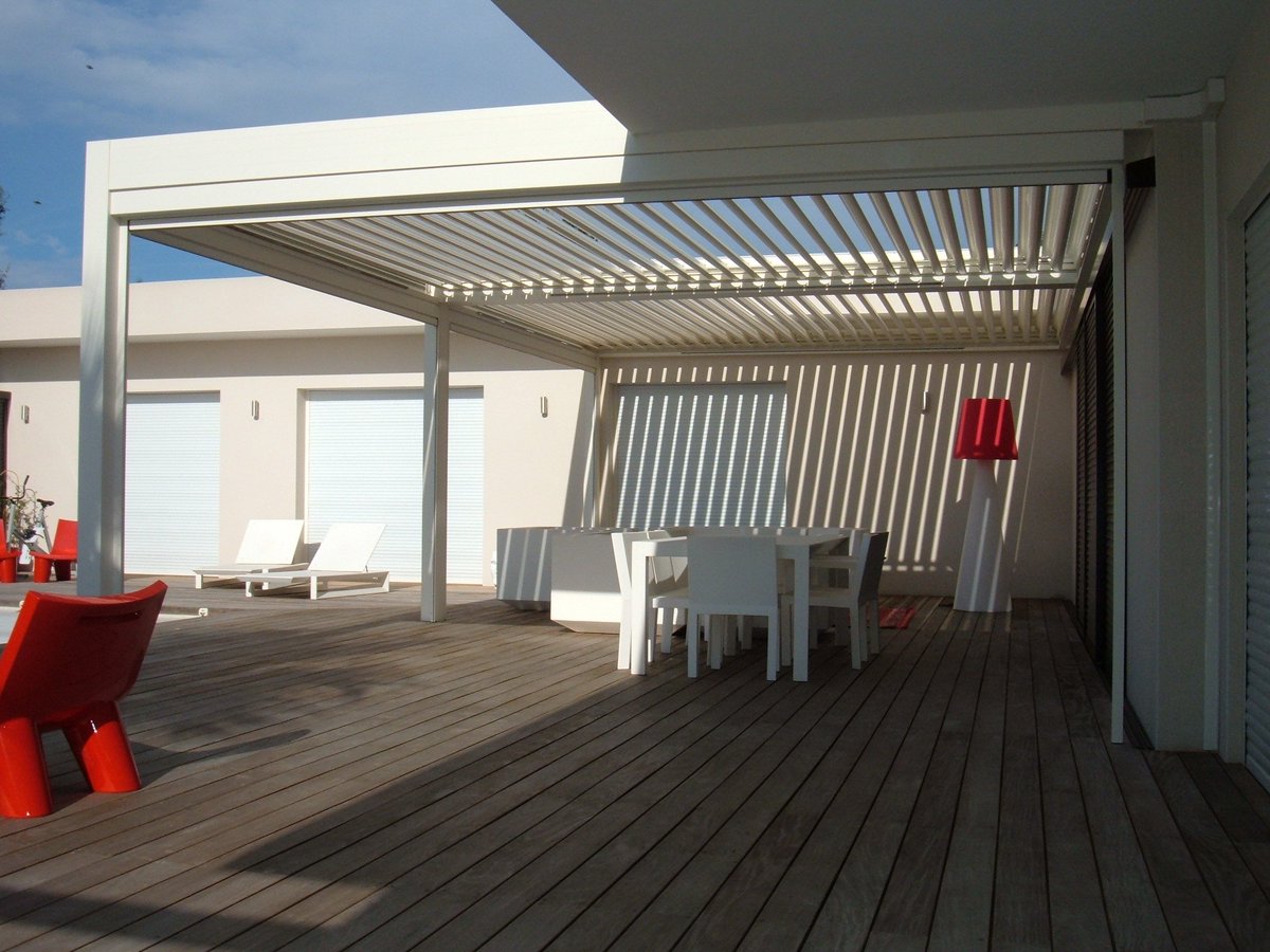 DesignConceptLs's tweet photo. Pergola climatique qui suit le soleil et vous protège de la pluie .. Par DESIGN CONCEPT LS #DesignConceptLs #Distral https://t.co/Jz3c5Ij78Q