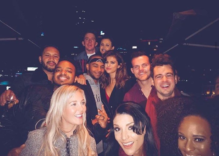 ivanovic_dunja's tweet photo. Selena and her tour crew at Club 23 at Melibourne a few days ago! @ForeverJohnny19 https://t.co/6tu2dZ2dVW