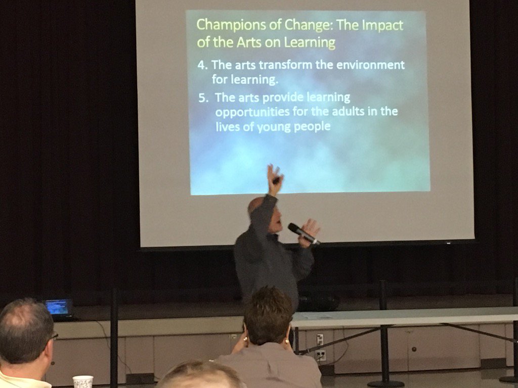 PBVUSD_MUSIC's tweet photo. Rick Ghinelli is on fire! #PBVCon @csiconnect @panamasupt @DoctorBianchi @tombracy @calkeyboards @CMEA_CalMusicEd https://t.co/3BWilk6KWw