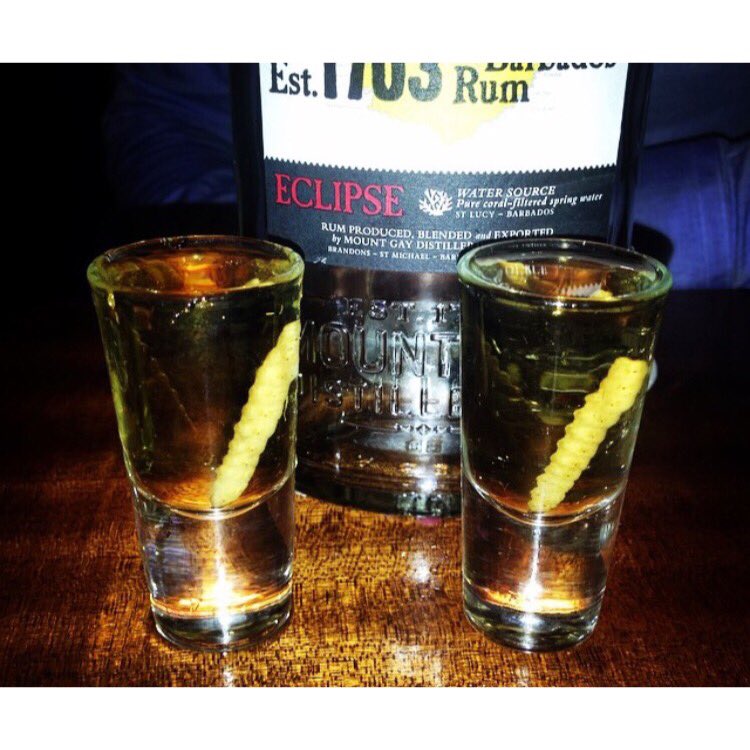 hellocork_'s tweet photo. Feeling adventurous? Try drinking a tequila worm @bdsmcork 🐛 iv done this and survived!😝 #cork #hellocork_ https://t.co/f40UVaQALW