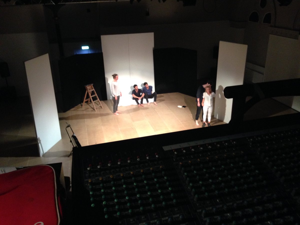 decoupageco's tweet image. Performance number 3 tonight with an amazing audience #lostgame #edinbru #edfringe @Summerhallery @rosebruford