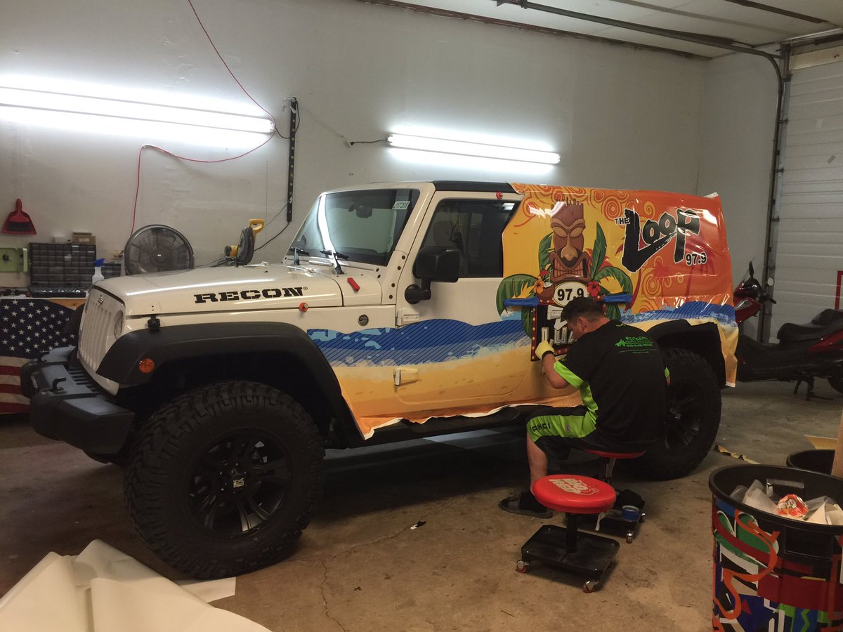 ricksongraphics's tweet photo. Latest @bettenhausenCDR #wrap for Loop 97.9 Luau! Using that @AveryDennison MPI 1005 supreme wrap film! #carwraps https://t.co/KF1vE6tTWn