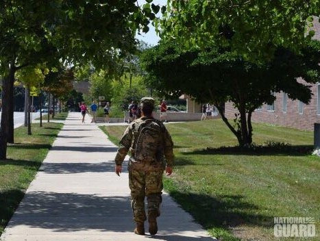 NationalGuard's tweet photo. The #NationalGuard helps pay for #college &amp; you go while you serve. See what else we offer: https://t.co/JnJLMCl8bc https://t.co/hdF3kAWv5x